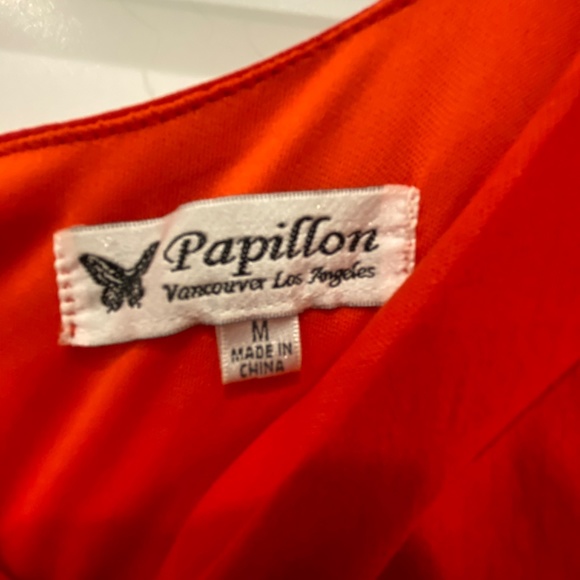 Show stopper red dress - Picture 3 of 3